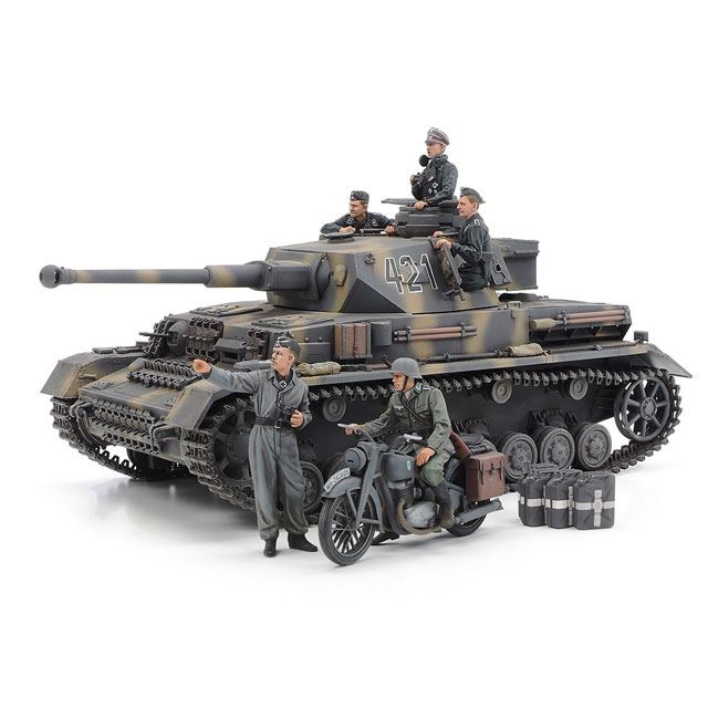 ドイツ「IV号戦車G型」が伝令バイク付きで1/35キット化、ロシア戦線の車輌を再現 - 価格.com