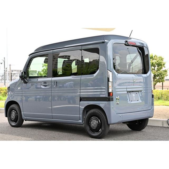 ホンダの軽商用BEV「N-VAN e：」登場 黒ナンバー登録で約143万円から - 価格.com