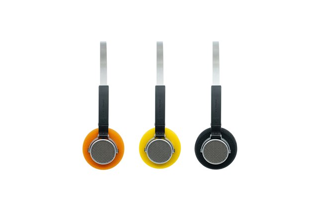 We Are Rewind、レトロなデザインが魅力のオンイヤーワイヤレスヘッドホン「EQ-002」