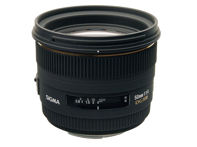 シグマ、単焦点レンズ「50mm F1.4 EX DG HSM」 - 価格.com