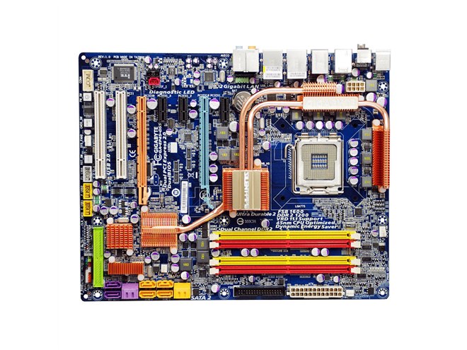 GIGABYTE、P45搭載マザーボード「GA-EP45-DQ6」 - 価格.com