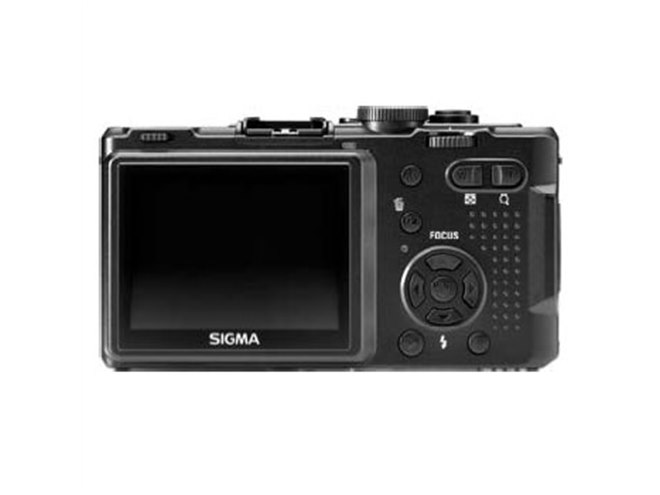 祝開店！大放出セール開催中 シグマ、ファームアップで機能向上した「DP1s」 - 価格.com デジタルカメラ