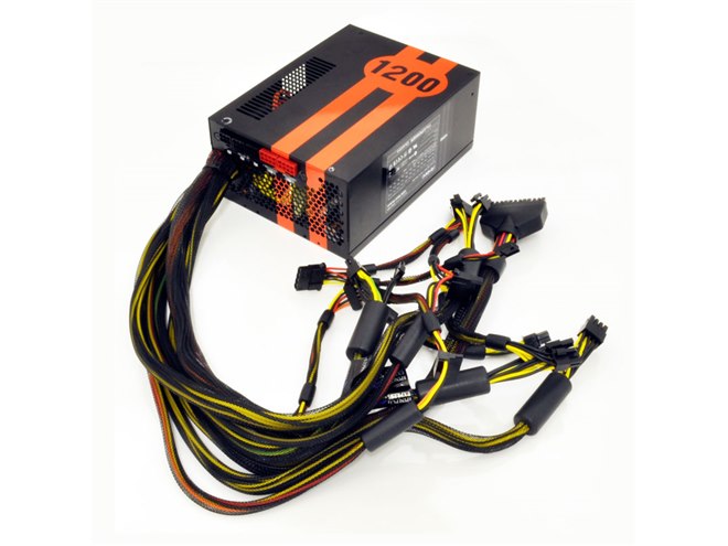 Antec、パワーキャッシュ技術採用の1200W電源 - 価格.com