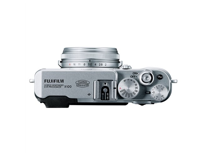 富士フイルム、「FinePix X100」の受注が殺到 - 価格.com