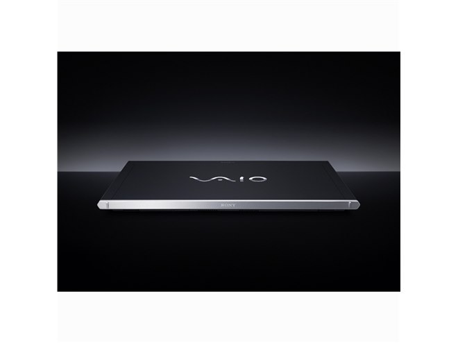 ソニー、携帯性と高性能を両立した新「VAIO Z」 - 価格.com
