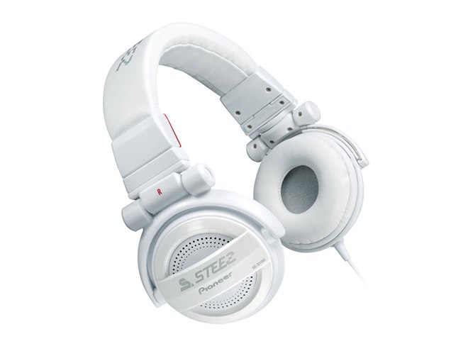 パイオニア、ダンサー向け「STEEZ」からヘッドホン2機種 - 価格.com