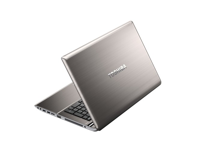 東芝、Ivy Bridgeを搭載したWebオリジナルの17.3型ノートPC2機種