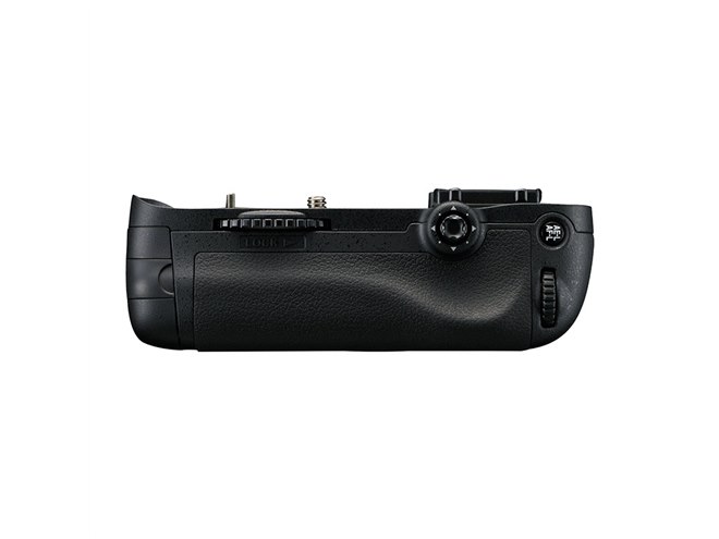 ニコン、「D600」用のマルチパワーバッテリーパック - 価格.com