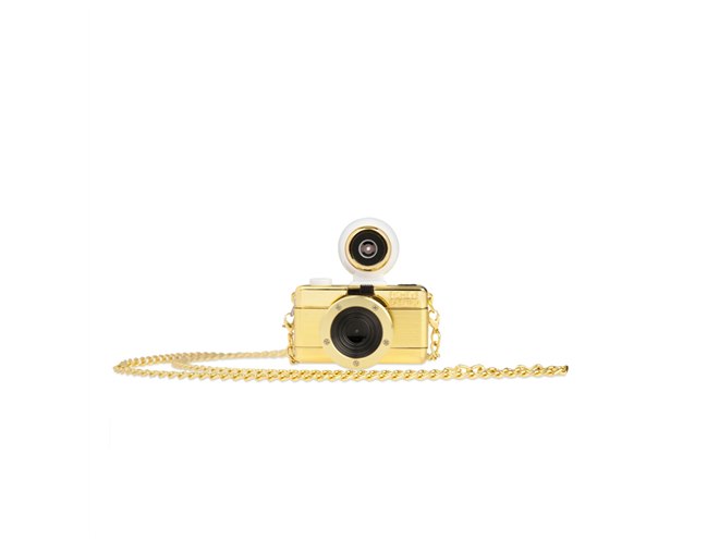 ロモ、ゴールドモデルに110フィルムタイプを追加 - 価格.com