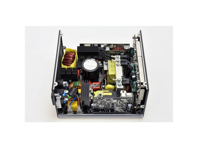 コルセア CORSAIR AX860i ATX電源 PLATINUM認証 　美品 Corsair、80PLUS PLATINUM取得のハイエンド電源ユニット2機種 - 価格.com
