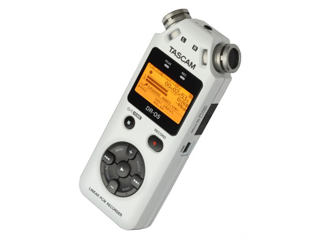 TASCAM、リニアPCMレコーダー「DR-05」の2000台限定ホワイトカラー - 価格.com