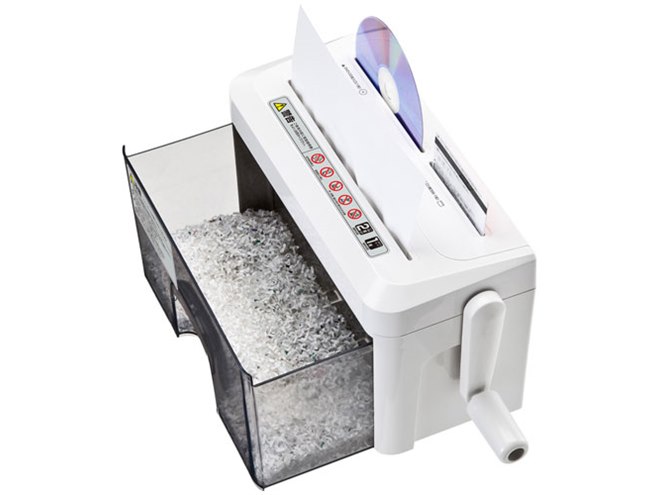 サンワ、CDやカードにも対応した手回し式シュレッダー - 価格.com