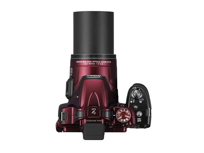 ニコン、光学42倍ズーム＆バリアングル液晶搭載の「COOLPIX P520