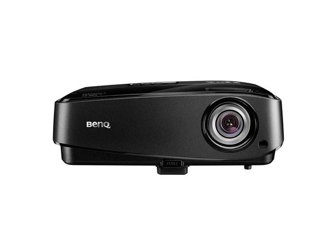 BenQ、輝度2800ルーメンを実現するエントリーモデルのプロジェクター