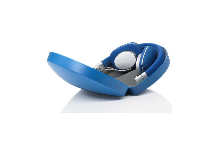 B&W、iPhone対応ヘッドホンにブルーカラーのモデルを追加 - 価格.com