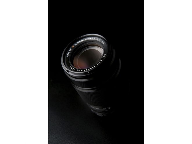 富士フイルム、Xマウント初の望遠ズーム「XF55-200mmF3.5-4.8 R LM OIS