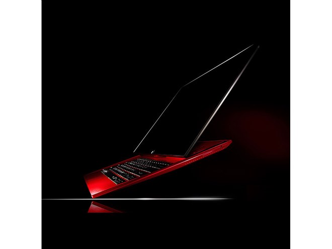 ソニー、真紅のボディカラーを採用した「VAIO | red edition」 - 価格.com
