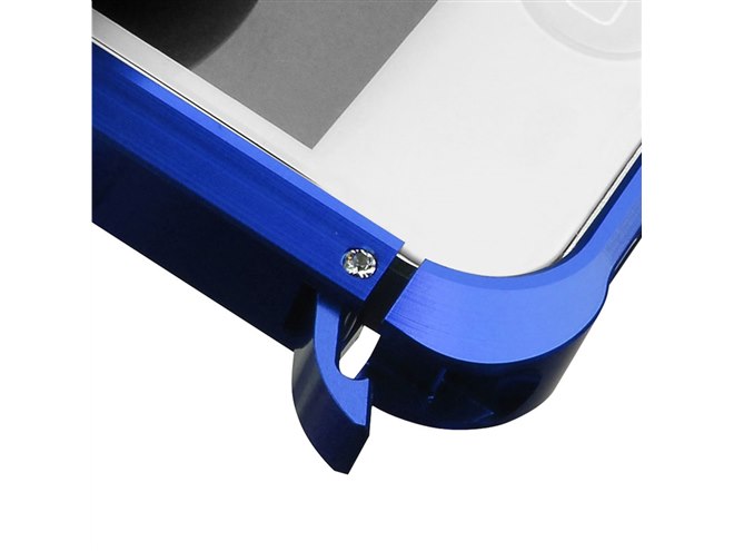 LUXA2、エアクラフトグレードのアルミ材を使ったiPhone 5用ケース