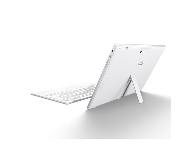 ソニー、マグネット機構を採用したWindows 8タブレット「VAIO