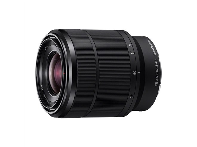 ソニー、手ブレ補正を内蔵したフルサイズ対応の標準ズームレンズ
