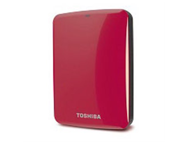 東芝、スマホからPC経由でアクセスできるポータブルHDD - 価格.com