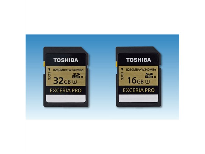 東芝、UHS-II対応「EXCERIA PRO」を11月16日に発売 - 価格.com