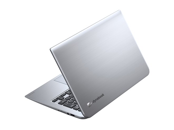 東芝、最長約22時間のバッテリー駆動を実現した「dynabook KIRA