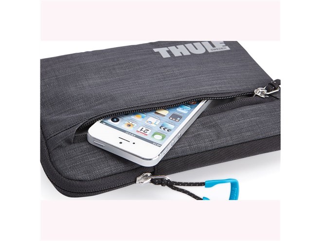 THULE、ジッパー式のiPad miniスリーブケース - 価格.com