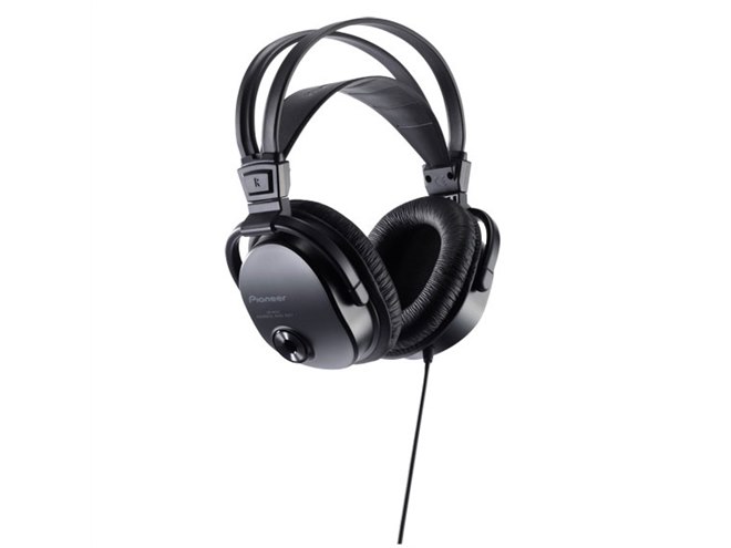 Pioneer - SE-M521 - Enclosed Dynamic Stereo Headphones