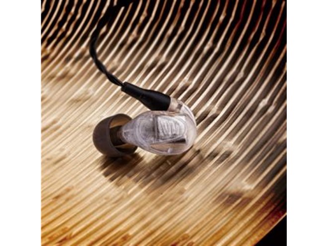 Westone、BAドライバー5基を搭載したプロ向けイヤホン「UM Pro50