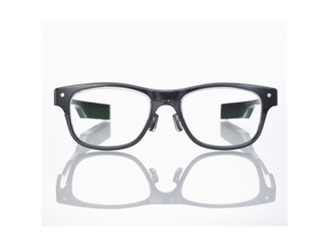 JINS、疲れや眠気を可視化するメガネ「JINS MEME」を発売へ - 価格.com