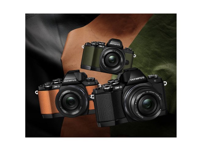 オリンパス、「OM-D E-M10」に革調グリップを用いた限定キット