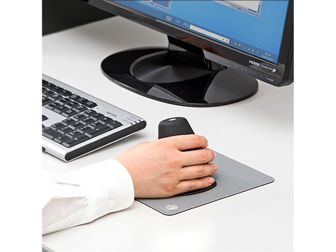 サンワ、横から手を添えて握るエルゴスティックマウス - 価格.com