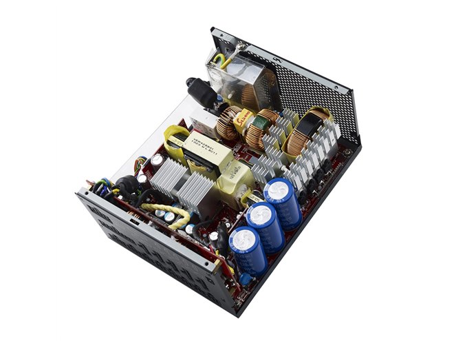 クーラーマスター、1200Wの「80PLUS PLATINUM」認証済み電源ユニット