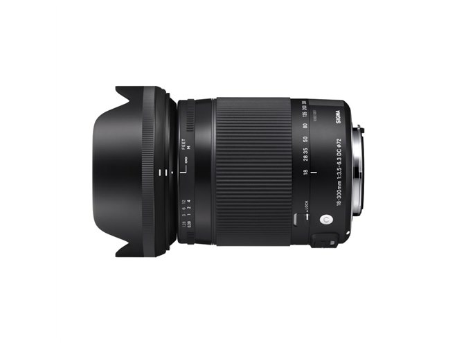 シグマ、FLDガラス4枚採用の高倍率ズームレンズを10/30発売 - 価格.com