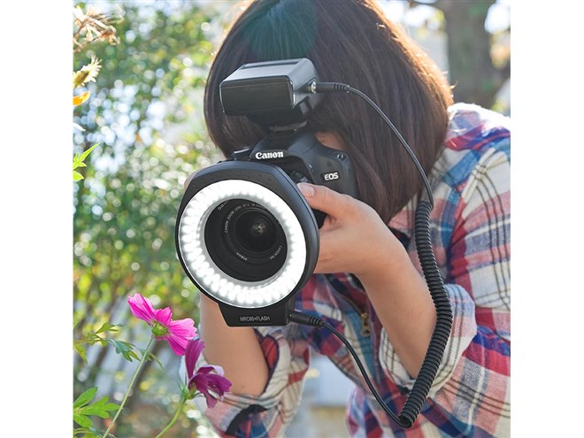 サンワサプライ　カメラLEDリングライト　200-DAGC001 サンワ、接写やフラッシュ撮影に最適なLED80灯搭載のLEDリングライト