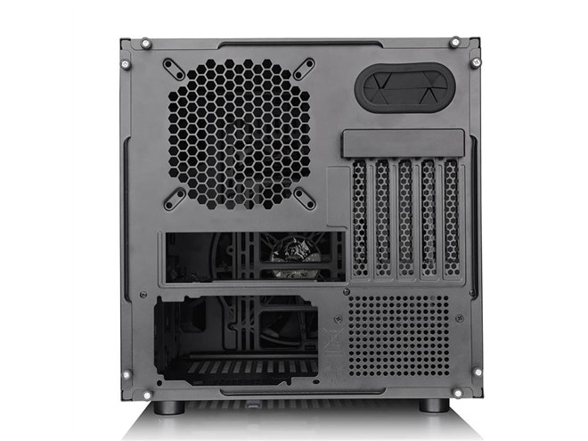 Thermaltake、水冷対応のキューブ型PCケース「Core V21」 - 価格.com