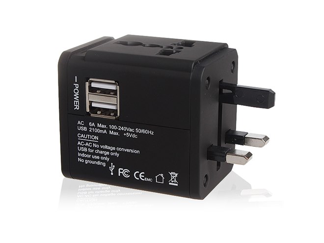 ロジック、世界150か国で使用できるコンセントマルチ変換プラグ2機種