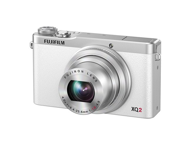 富士フイルム、9点のピントエリア自動表示に対応した「FUJIFILM