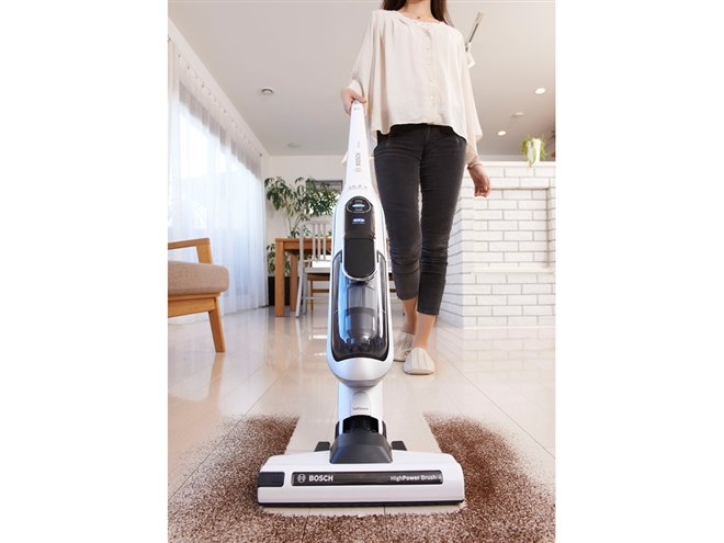 ボッシュ、最長60分間連続使用のスティック型コードレス掃除機