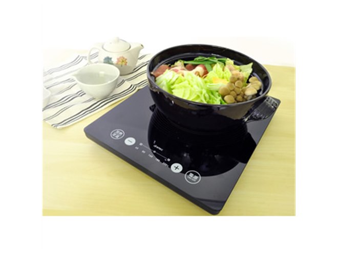 セール中につき、通常特価7,128円より20％引きの5,702円!　【13】ドリテック　うす型フラットIH調理器　DI-301　卓上　クッキングヒーター　1200W　 ドリテック、厚さ39mmの薄型フラットIH調理器「DI-301」 - 価格.com