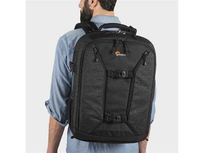ロープロ、プロ向けのカメラ用バックパック「プロランナー