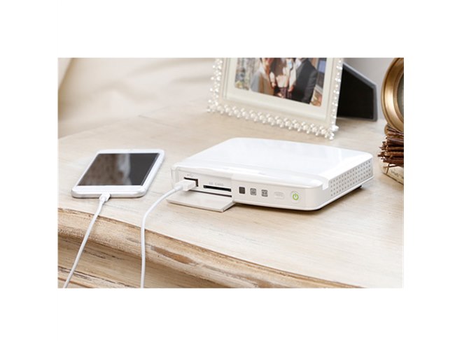 富士フイルム、撮影画像を自動分類するデジタルフォトアルバム