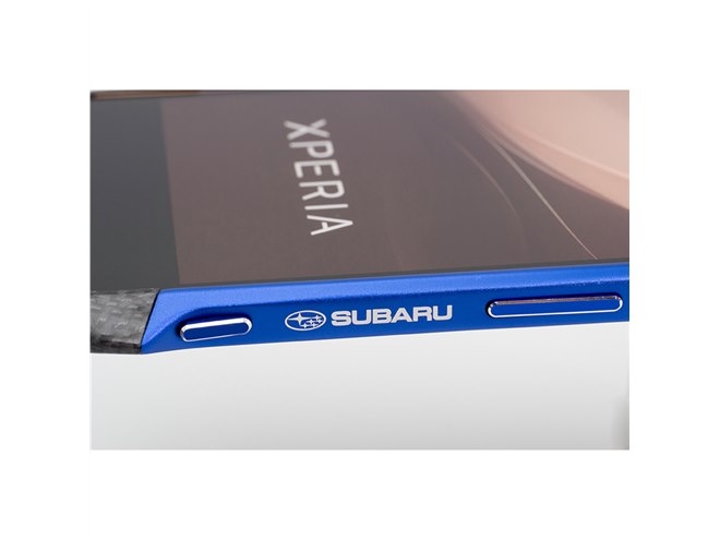 Deff、SUBARUとコラボしたカーボン×アルミ製Xperia Z4用バンパー 