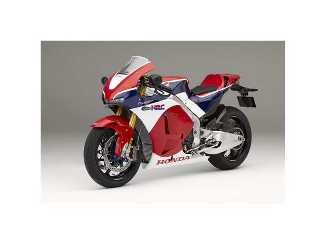 ホンダが2190万円の“レーサーレプリカ”を発売 - 価格.com