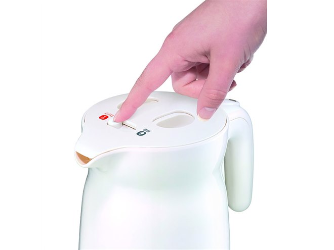 ティファール、給湯ロック搭載で転倒流水を防止する0.5L電気ケトル 