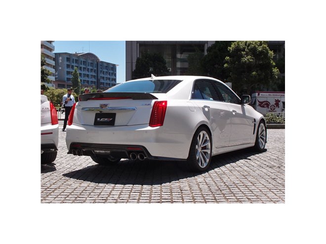 649psの新型「キャデラックCTS-V」日本導入へ - 価格.com