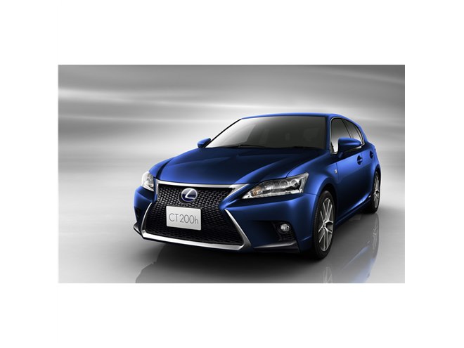 レクサスCT200h」一部改良、外板色に新色を追加設定 - 価格.com