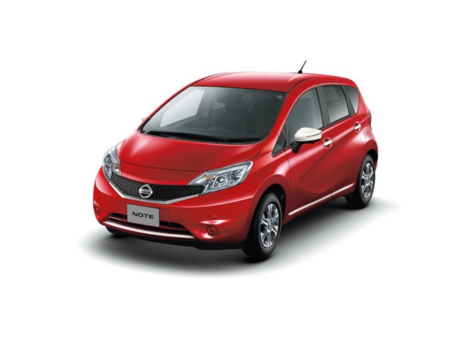 日産ノート」仕様変更でボディーカラーが充実 - 価格.com