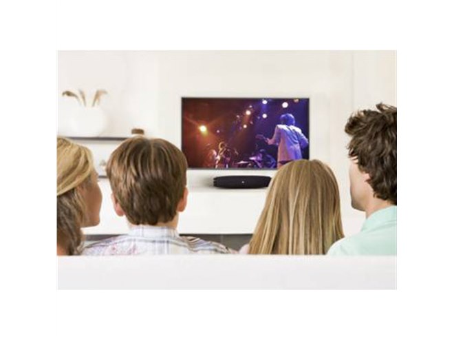 JBL、Bluetooth対応のコンパクトTVスピーカー「BOOST TV」 - 価格.com